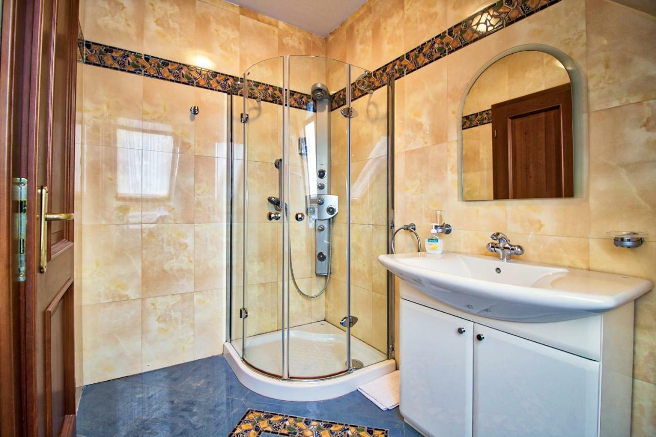 Palazzo Wellness Villa Eğri Dış mekan fotoğraf